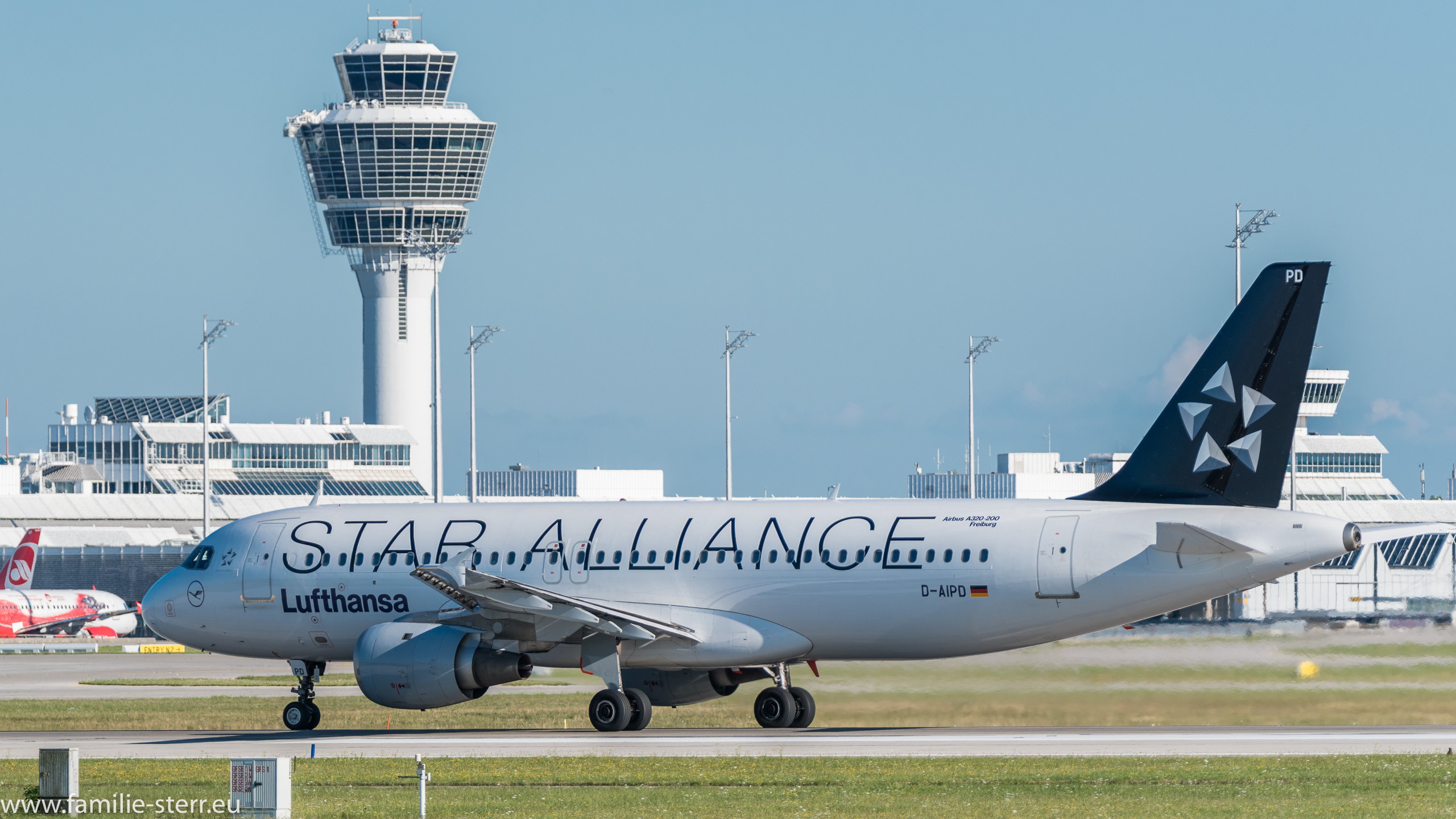 Airbus A320-200